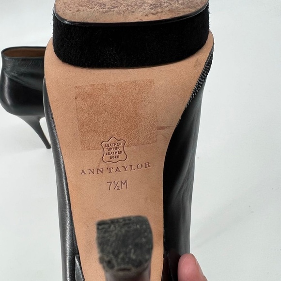 Ann Taylor Black Leather Lace Up Platform Pump Heels - Picture 5 of 9